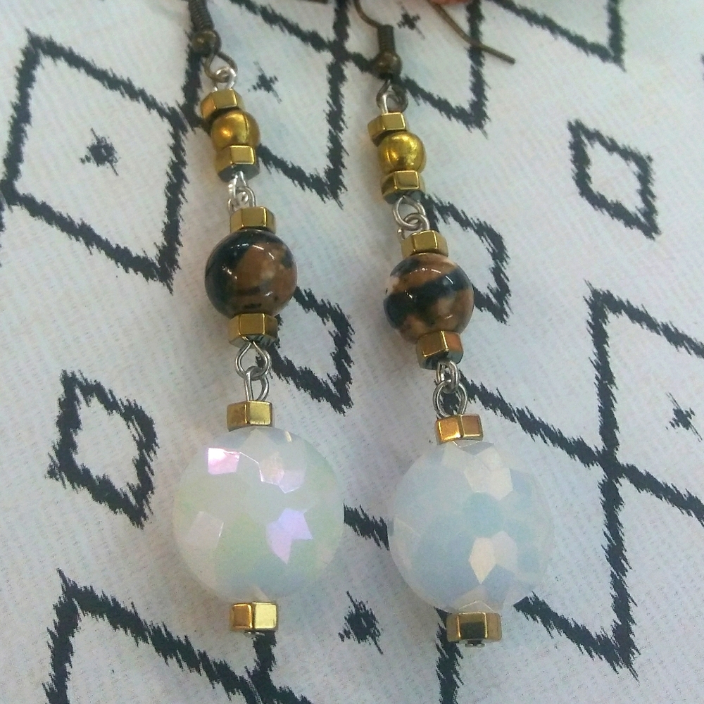 GOLD GRANITE EARRINGS